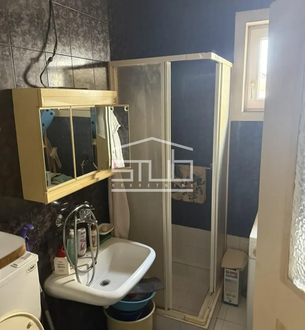 Sale, four bedroom apartment, 64m², Karaburma, Palilula Sve Podlokacije