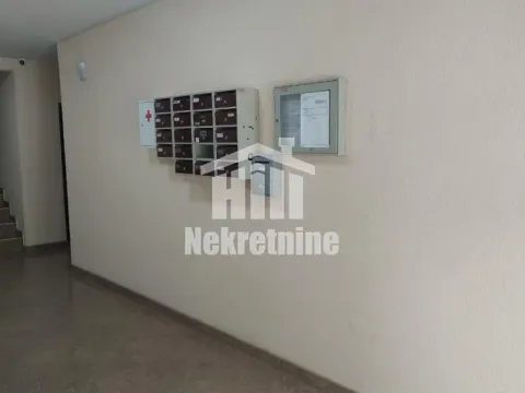 Rent, one bedroom apartment, 40m², Skojevsko Naselje, Beograd - image 9