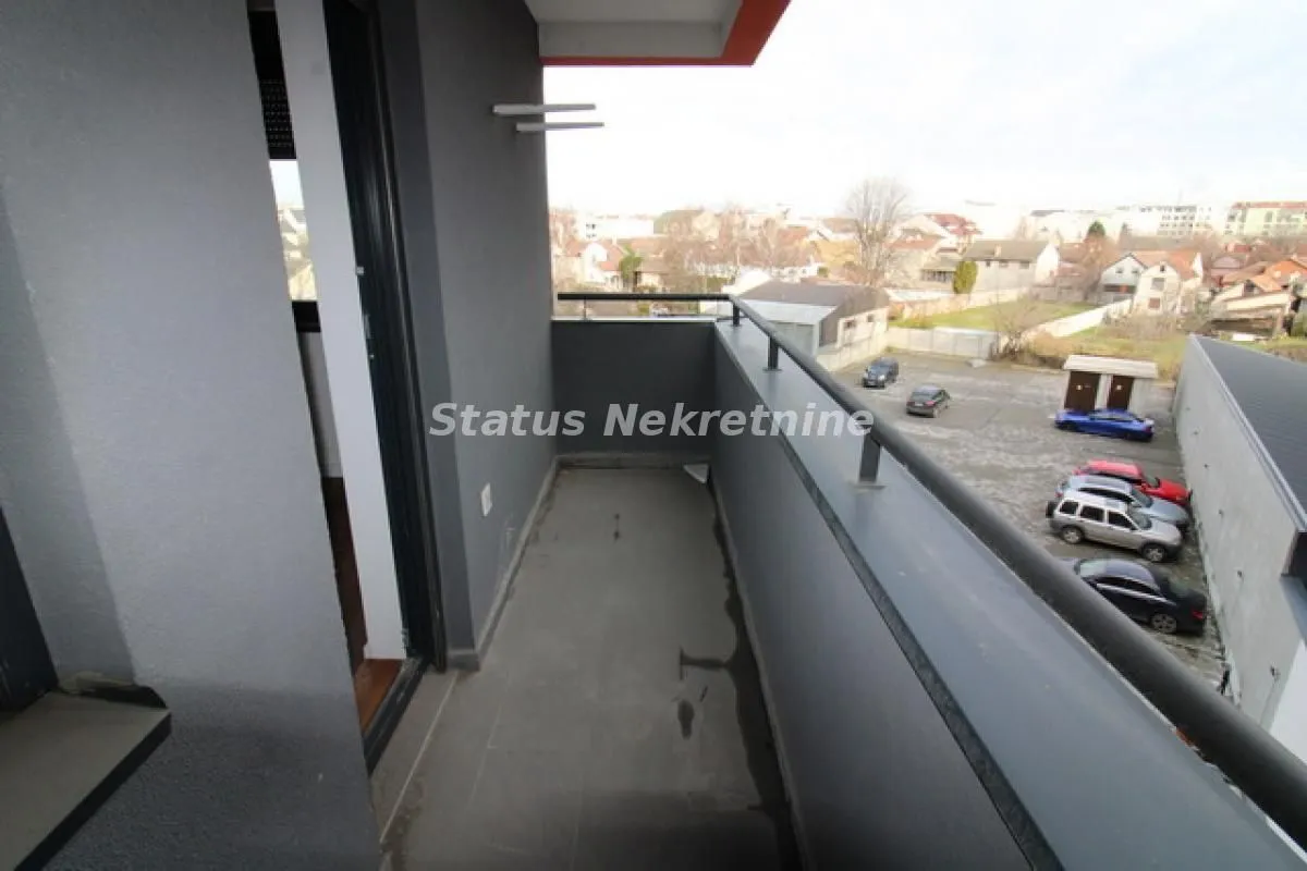 Prodaja, četvorosoban stan, 105m², Novi Sad, Srbija