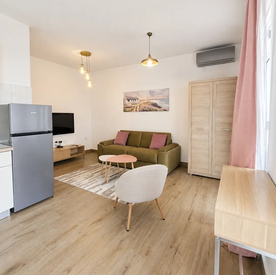 Rent, studio apartment, 25m², Momišići, Podgorica