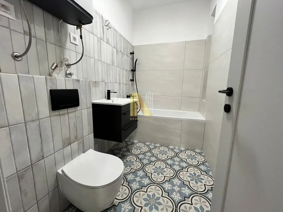 Prodaja, trosoban stan, 85m², Kej, Novi Sad Sve Podlokacije