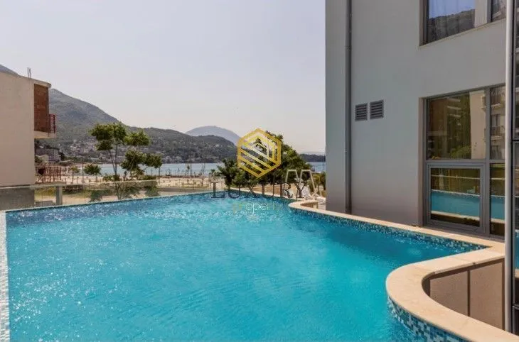 Rent, hospitality venue, 2000m², Sutomore, Bar