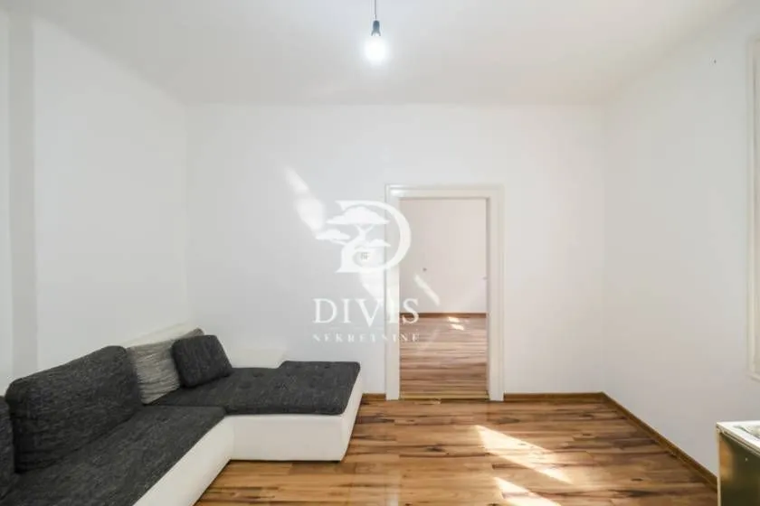 Sale, three bedroom apartment, 68m², Vračar Sve Podlokacije, Beograd
