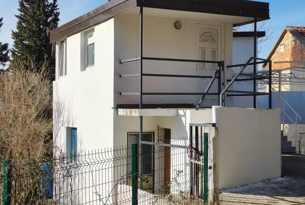 Rent, house, 32m², Šušanj, Bar