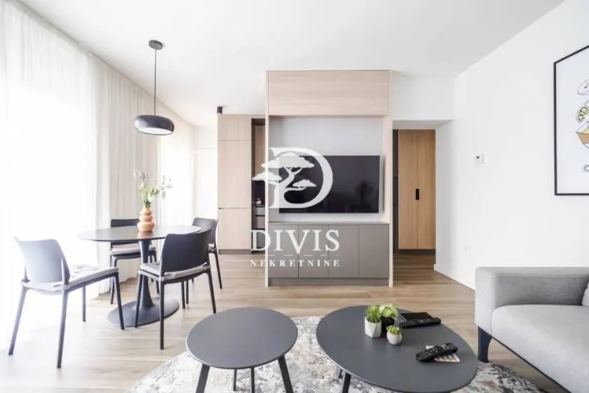 Prodaja, dvosoban stan, 60m², Crveni Krst, Beograd