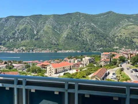 Prodaja, dvosoban stan, Dobrota, Kotor - image 1