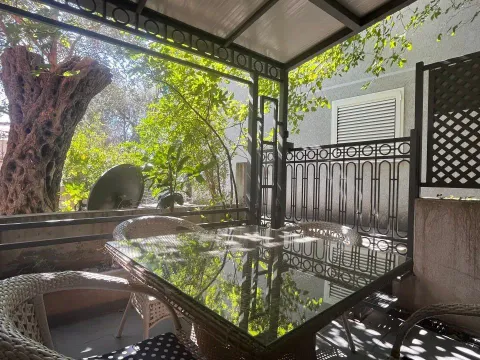 Prodaja, jednosoban stan, 35m², Petrovac, Budva - image 1