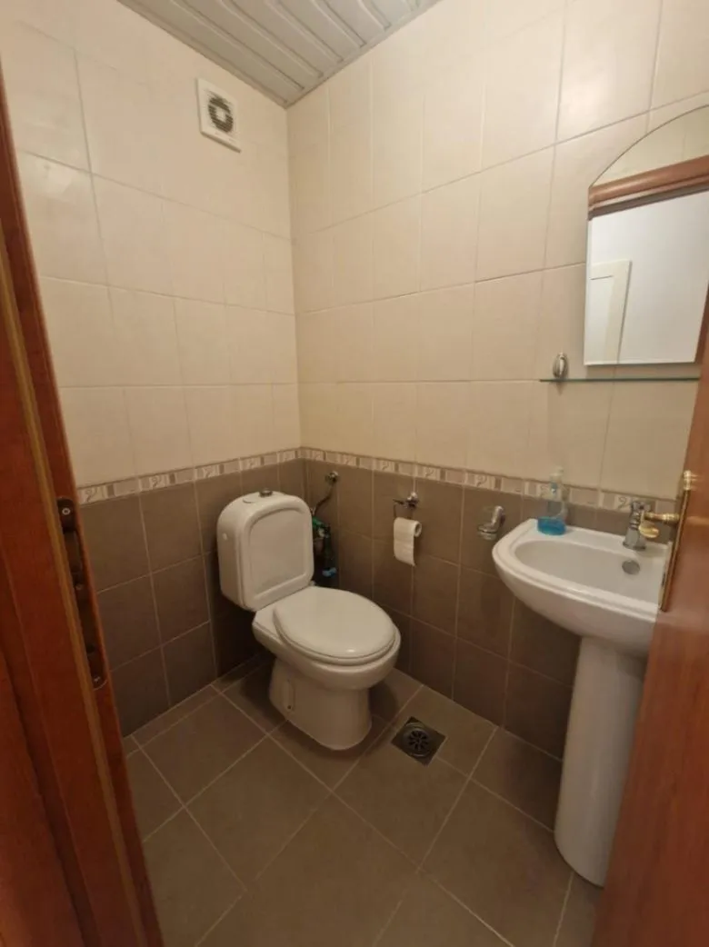 Prodaja, dvosoban stan, 76m², Centar, Bar