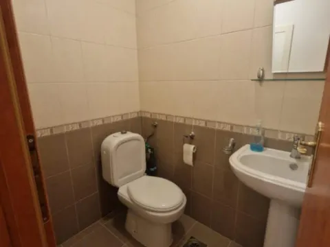 Prodaja, dvosoban stan, 76m², Centar, Bar - image 4