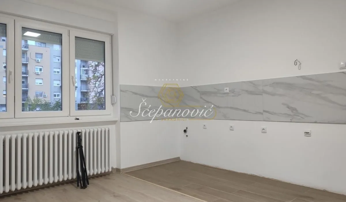 Prodaja, stan, 52m², Grbavica, Novi Sad Sve Podlokacije