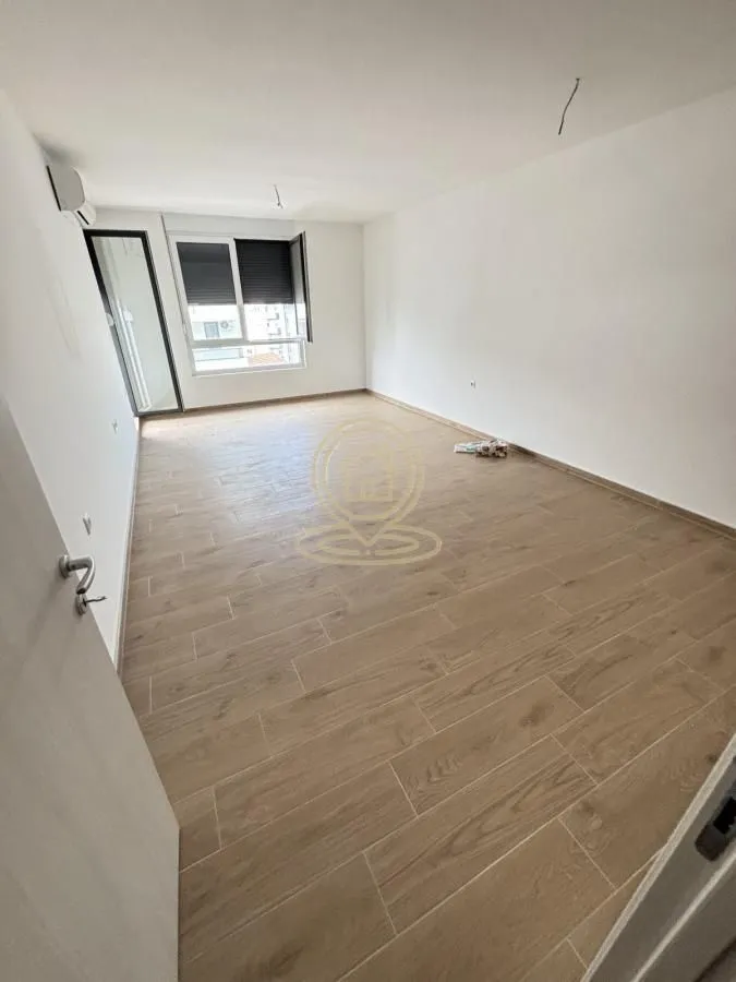 Prodaja, trosoban stan, 72m², Pantelej, Niš