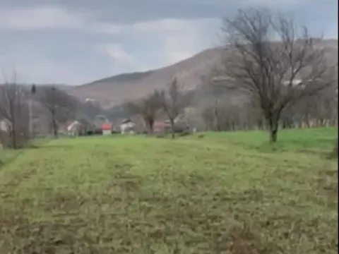 Sale, land lot, 2500m², Nikšić, Crna Gora - image 4