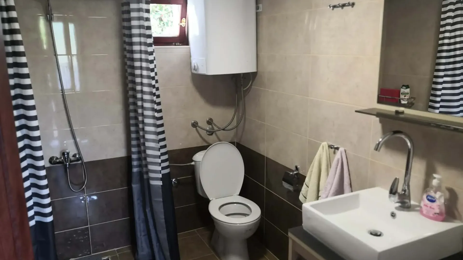 Prodaja, kuća, 345m², Babe, Sopot