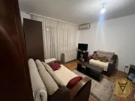 Izdavanje, trosoban stan, 75m², Banovo Brdo, Beograd - image 1