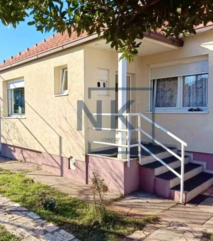 Sale, house, 55m², Tološi, Podgorica