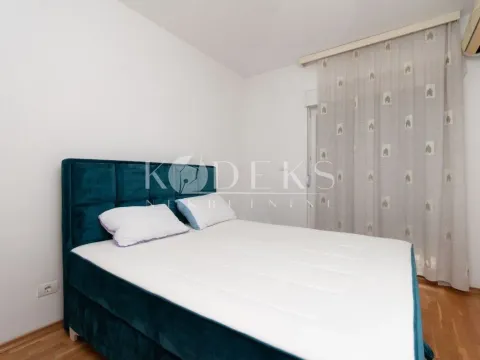 Izdavanje, jednosoban stan, 50m², City Kvart, Podgorica - image 10