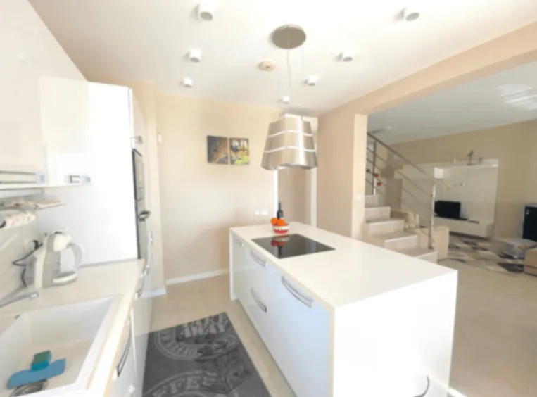 Rent, house, 200m², Blizikuće, Budva