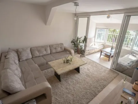 Prodaja, dvosoban stan, 60m², Centar, Podgorica