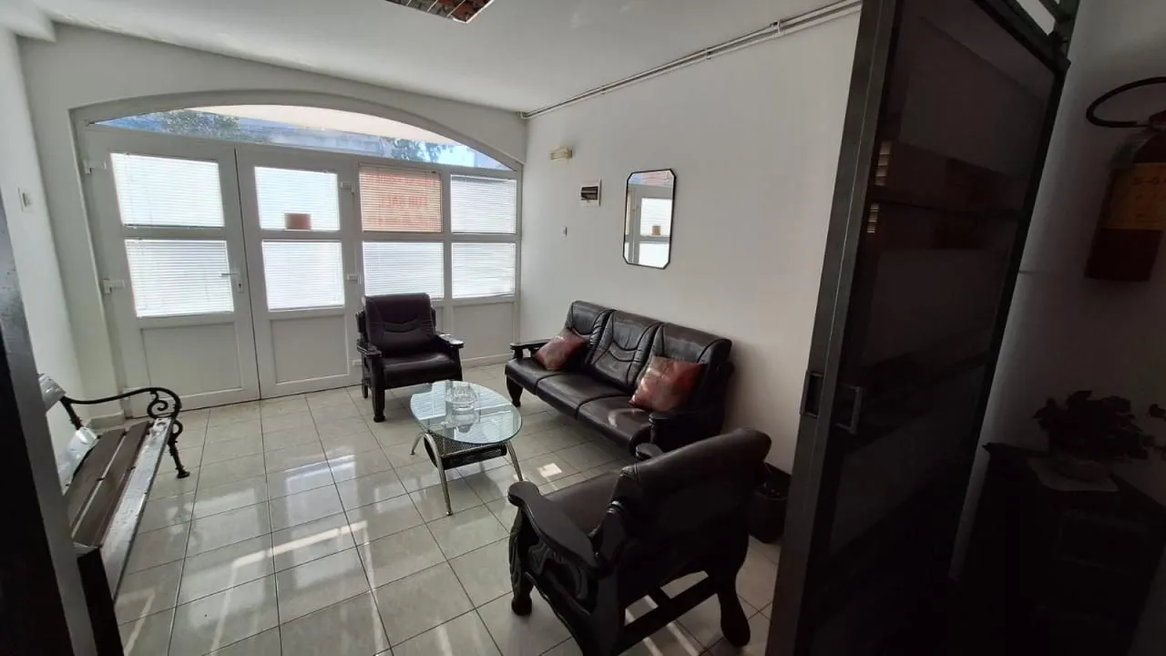 Prodaja, kuća, 330m², Šušanj, Bar