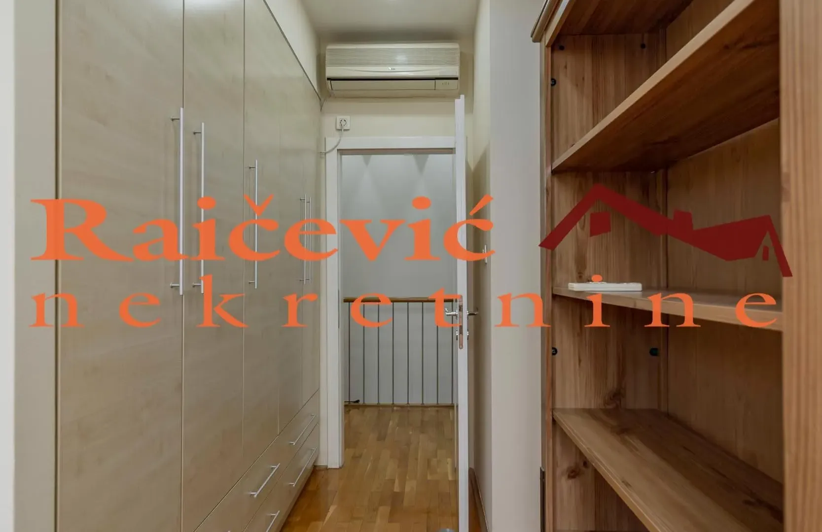 Sale, four bedroom apartment, 160m², Zvezdara Sve Podlokacije, Beograd