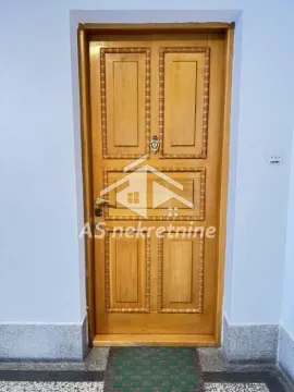 Izdavanje, trosoban stan, 66m², Stari Grad, Beograd - image 18