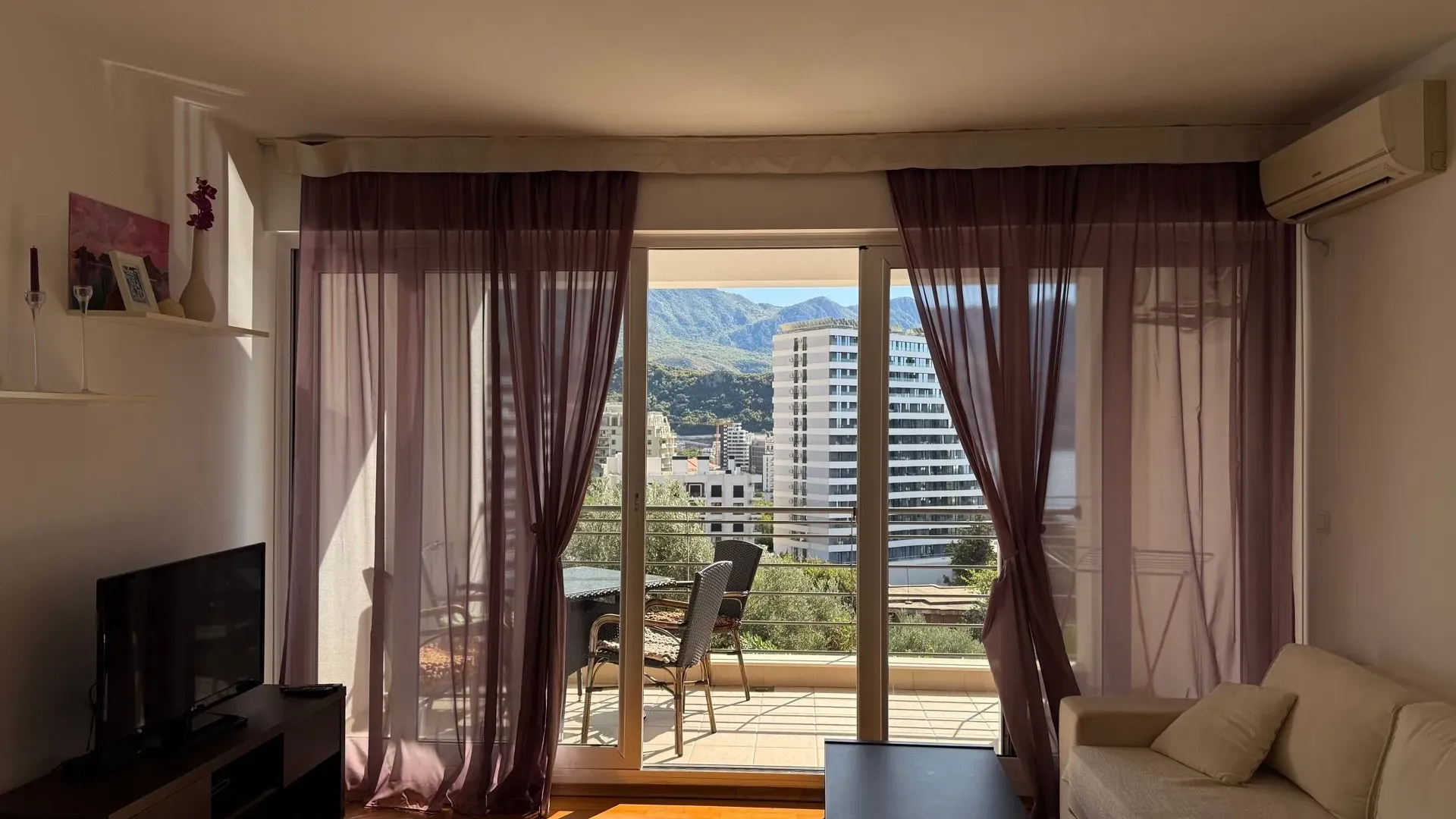 Rent, two bedroom apartment, 46m², Bečići, Budva