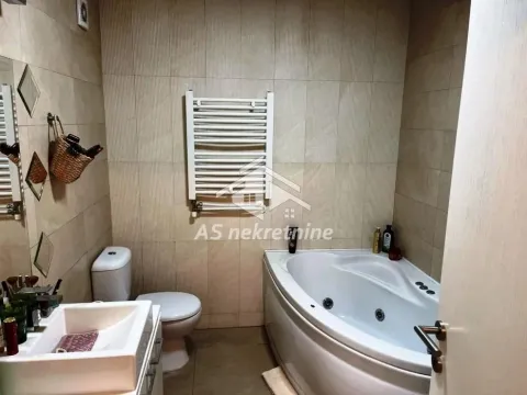 Izdavanje, četvorosoban stan, 93m², Voždovac Sve Podlokacije, Beograd - image 27