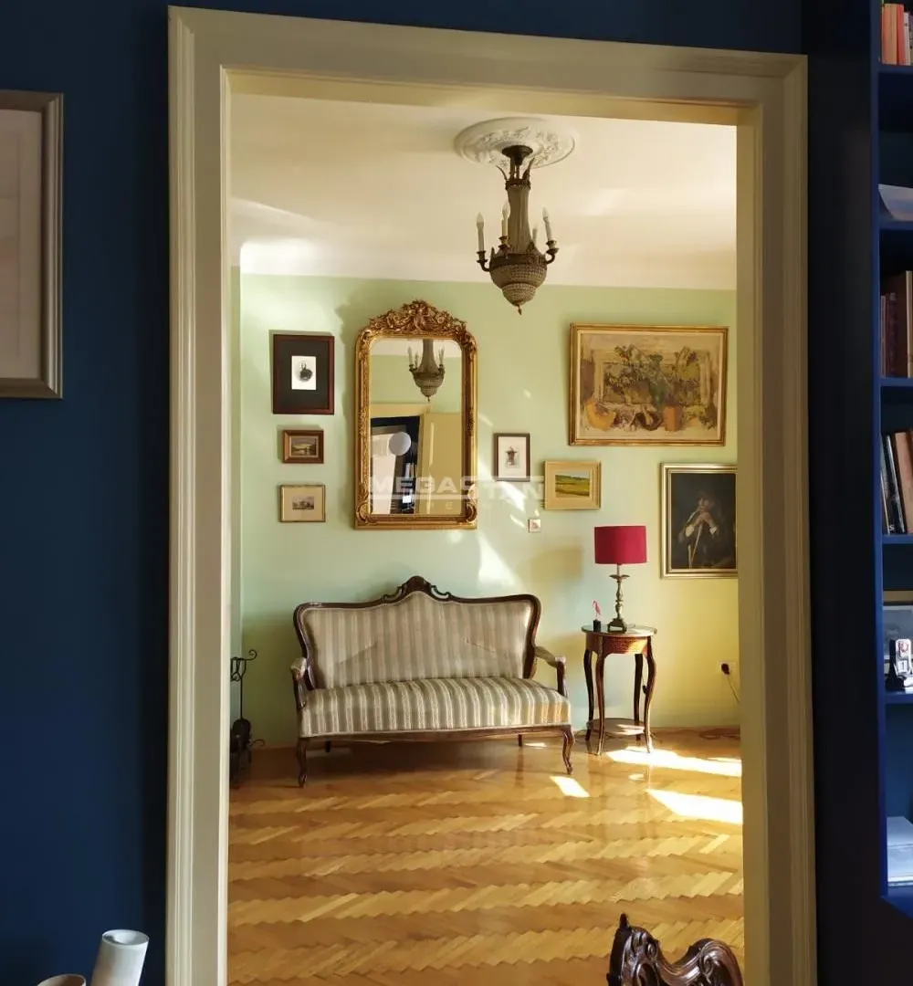 Izdavanje, četvorosoban stan, 122m², Stari Grad, Beograd