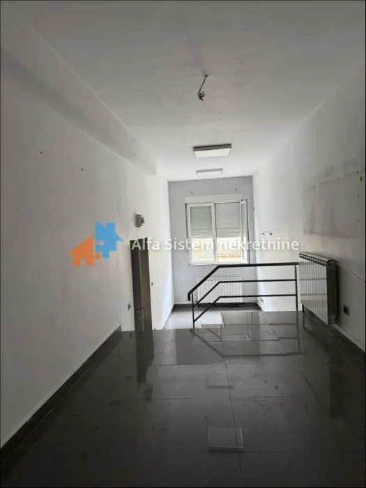 Rent, office space, 144m², Južni Bulevar, Vračar Sve Podlokacije