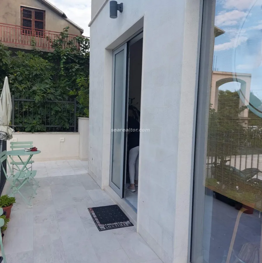 Rent, office space, 20m², Tivat, Crna Gora