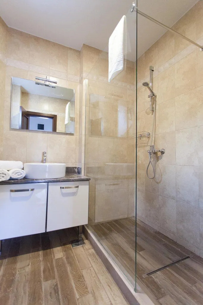 Sale, apartment, 140m², Kamenovo, Budva