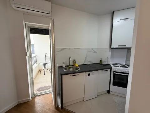 Izdavanje, stan, 45m², Zagorič, Podgorica - image 4