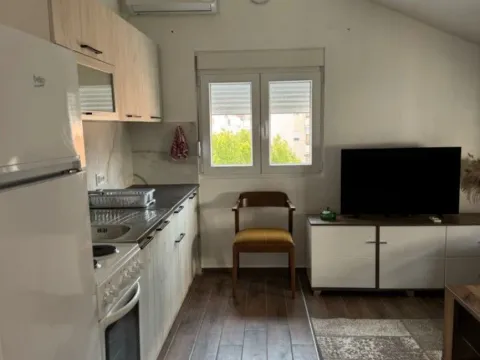 Izdavanje, jednosoban stan, 45m², Budva, Crna Gora - image 6