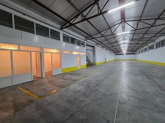 Rent, office space, 1150m², Šimanovci, Pećinci