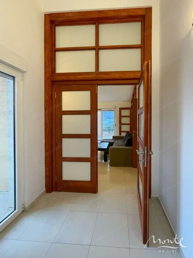 Prodaja, dvosoban stan, 83m², Igalo, Herceg Novi