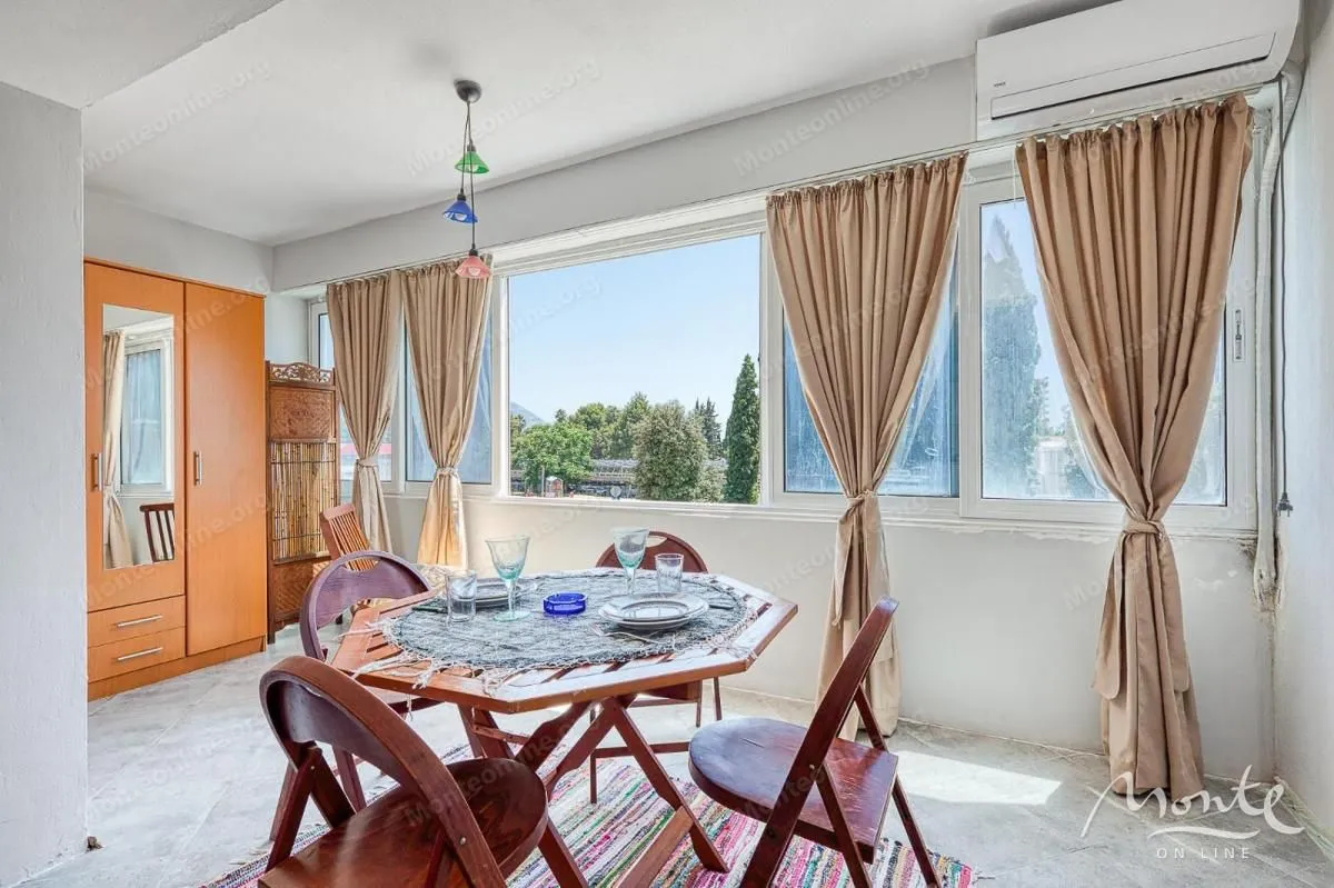 Prodaja, jednosoban stan, 44m², Maine, Budva