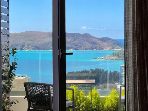 Sale, two bedroom apartment, 62m², Bečići, Budva - image 2