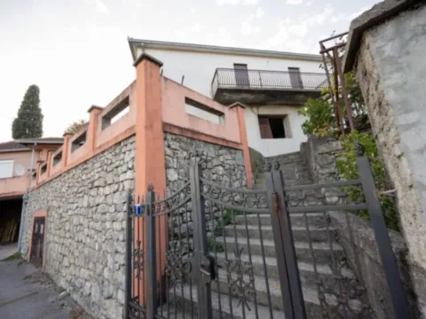 Sale, house, 240m², Momišići, Podgorica - image 2