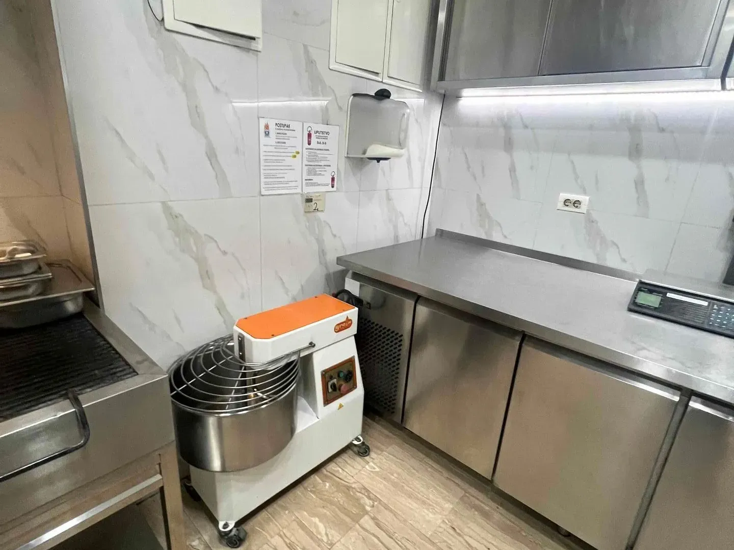 Sale, office space, 90m², Budva, Crna Gora