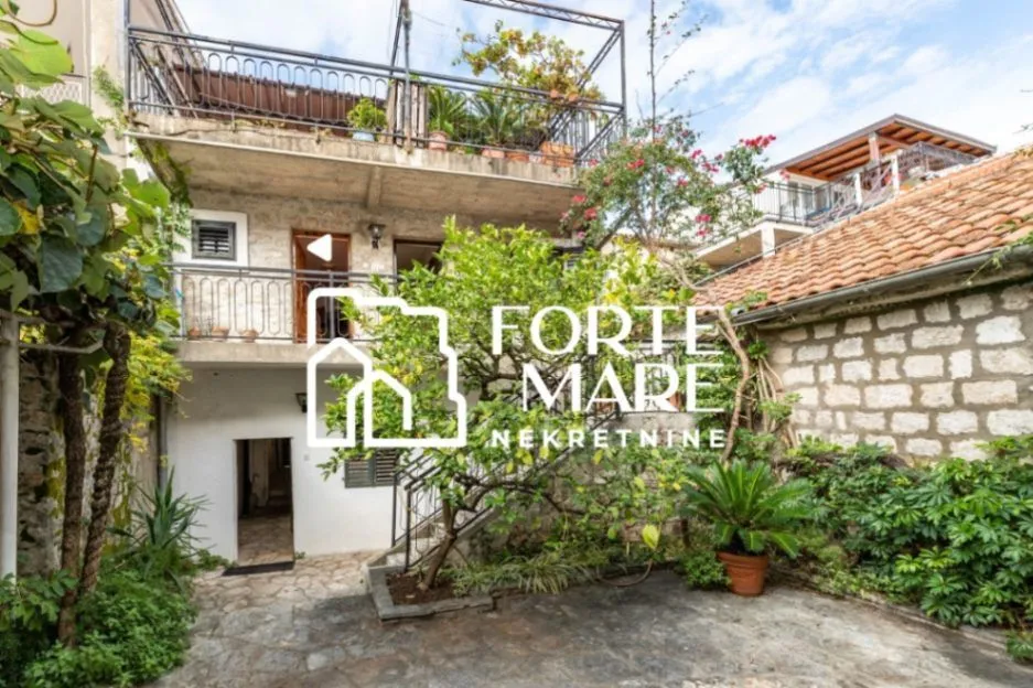 Prodaja, kuća, 135m², Herceg Novi, Crna Gora
