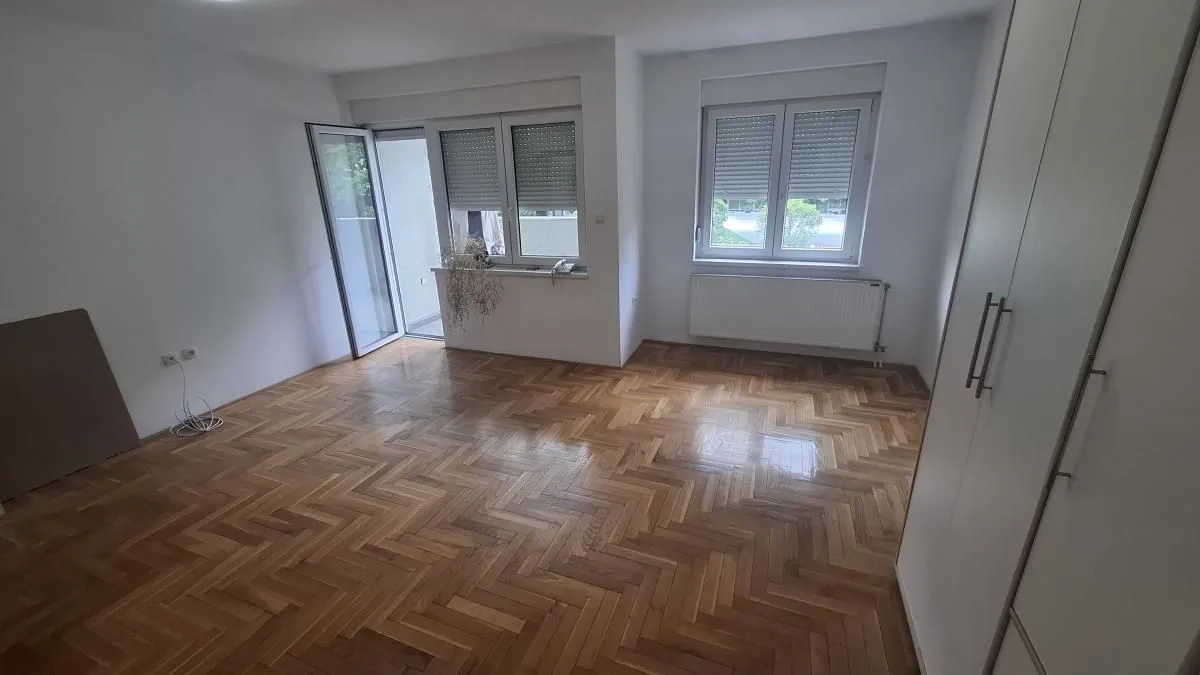 Izdavanje, dvosoban stan, 67m², Nova Detelinara, Novi Sad Sve Podlokacije