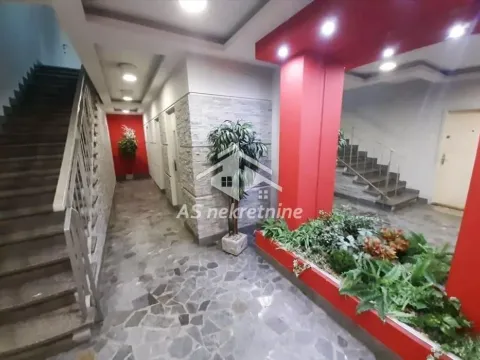 Izdavanje, trosoban stan, 68m², Novi Beograd Sve Podlokacije, Beograd - image 18