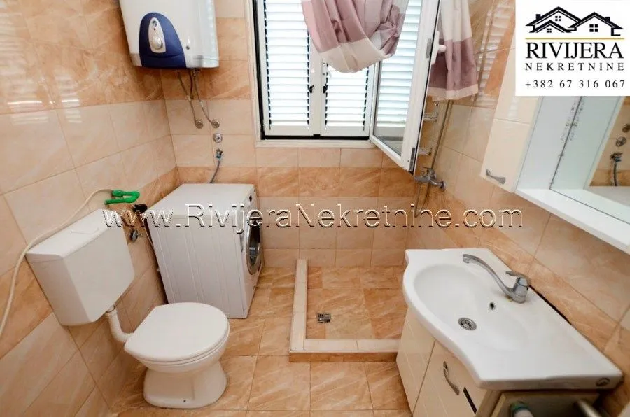 Prodaja, dvosoban stan, 66m², Centar, Herceg Novi