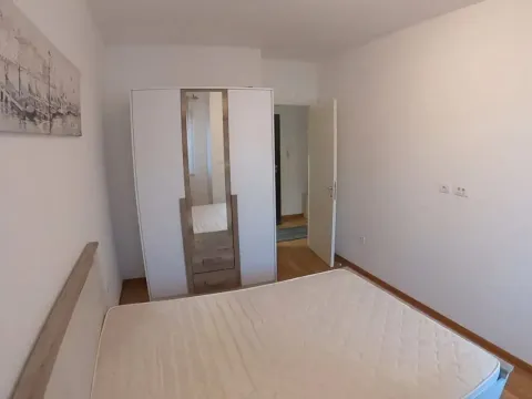 Izdavanje, jednosoban stan, 43m², City Kej, Podgorica - image 8