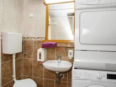 Rent, studio apartment, 22m², Makedonsko naselje, Bar - image 9