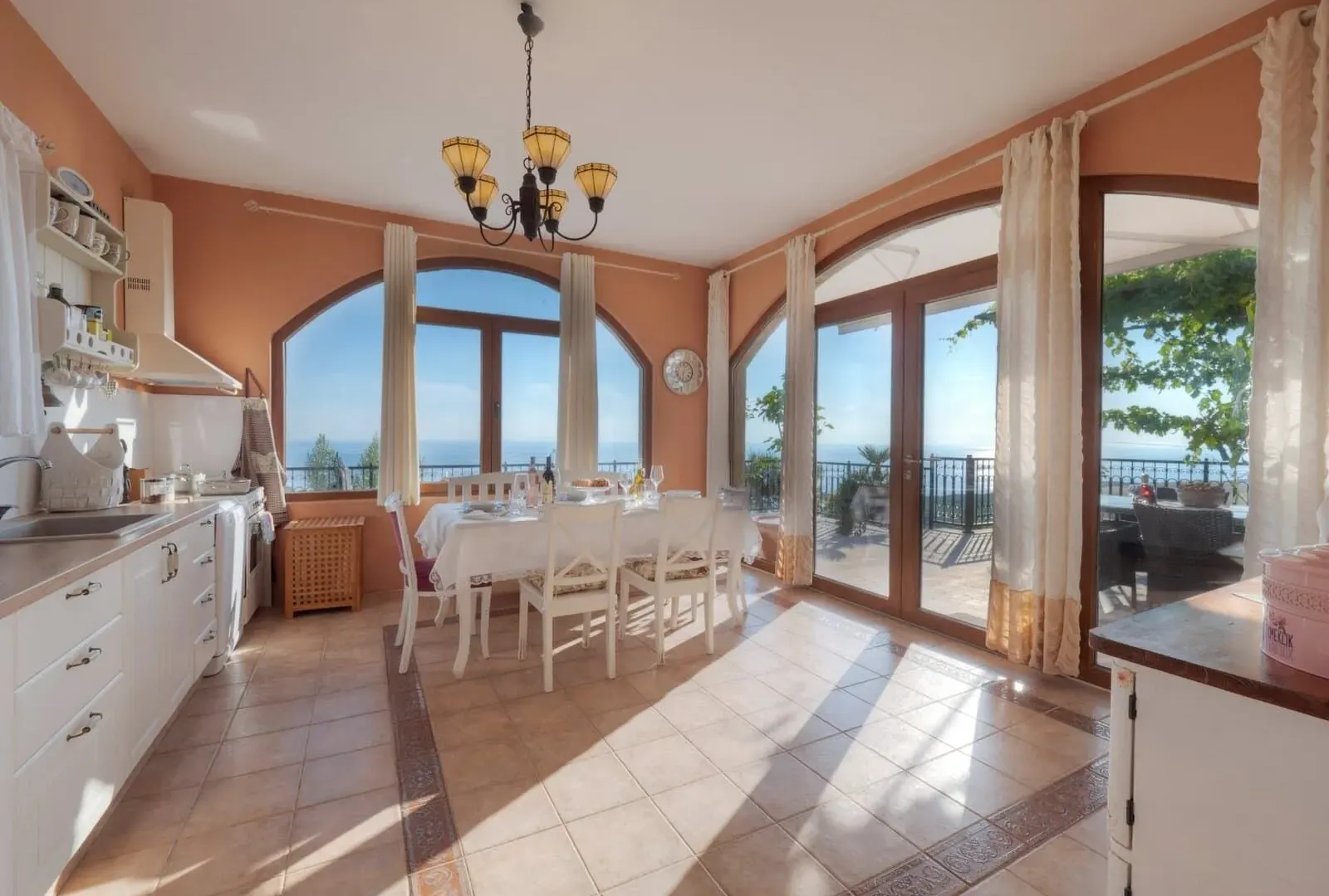 Prodaja, kuća, 200m², Zagora, Kotor