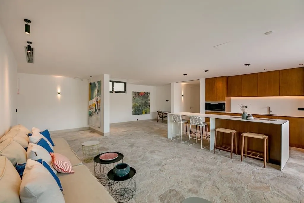 Prodaja, kuća, 676m², Tivat, Crna Gora