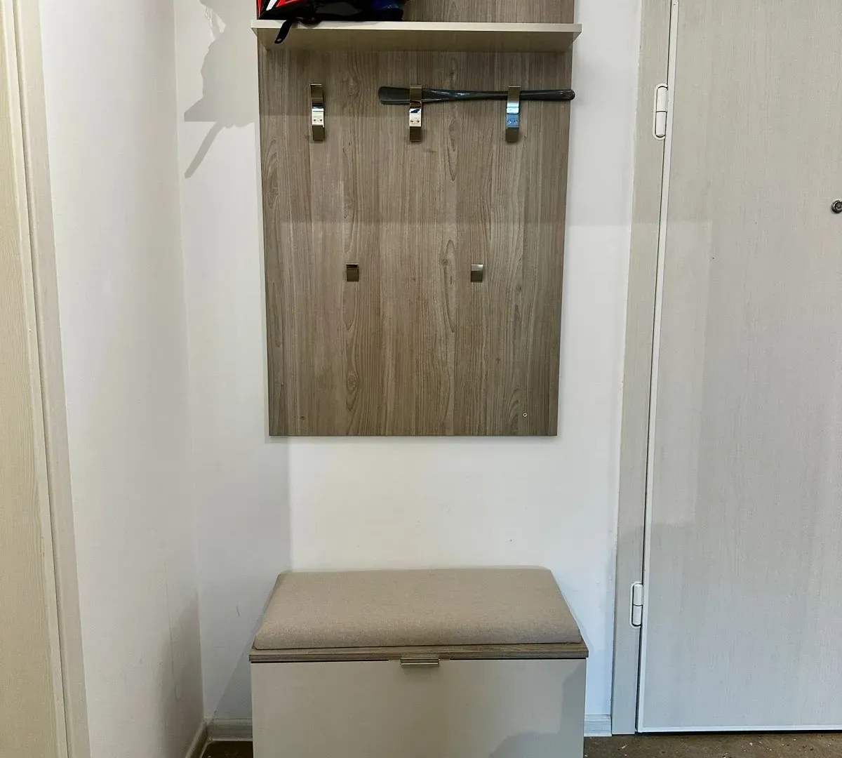 Rent, one bedroom apartment, 48m², Dobrota, Kotor
