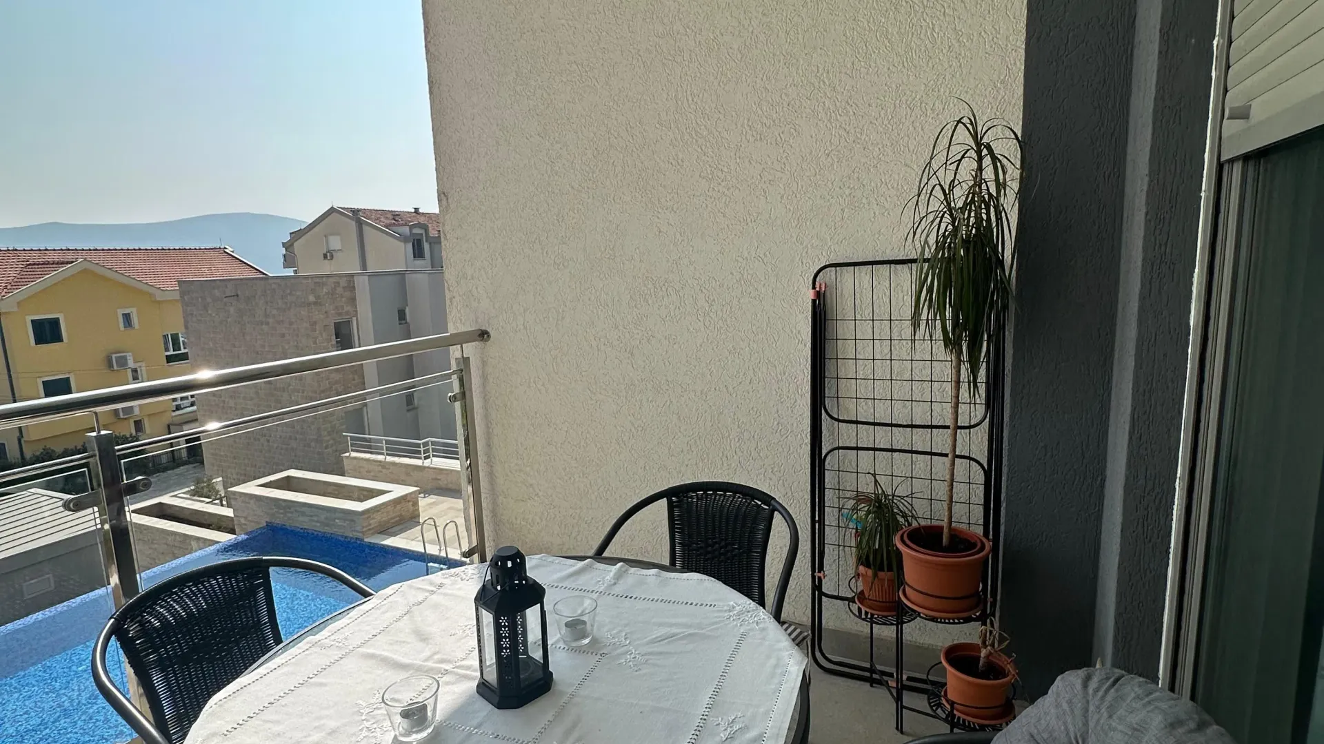 Prodaja, jednosoban stan, 57m², Tivat, Crna Gora