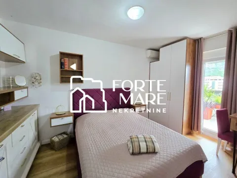 Sale, one bedroom apartment, 76m², Dubovica, Budva - image 10